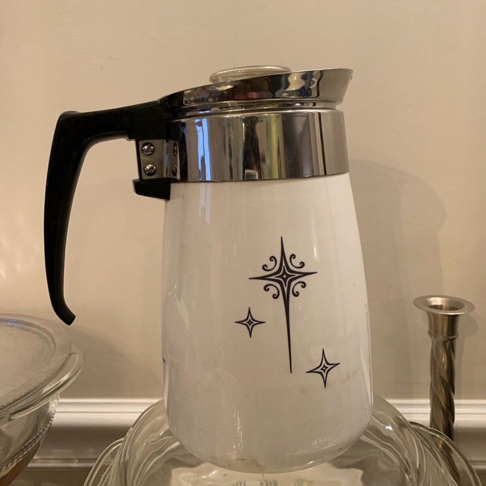 Rare Vintage MCM Corning Ware White 6 Cup - Black Starburst